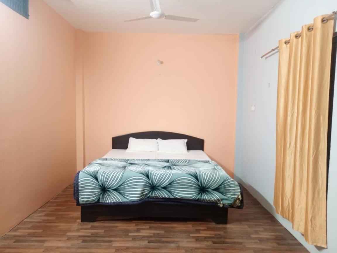 Shri Niwas Homestay Ayodhya Exterior photo